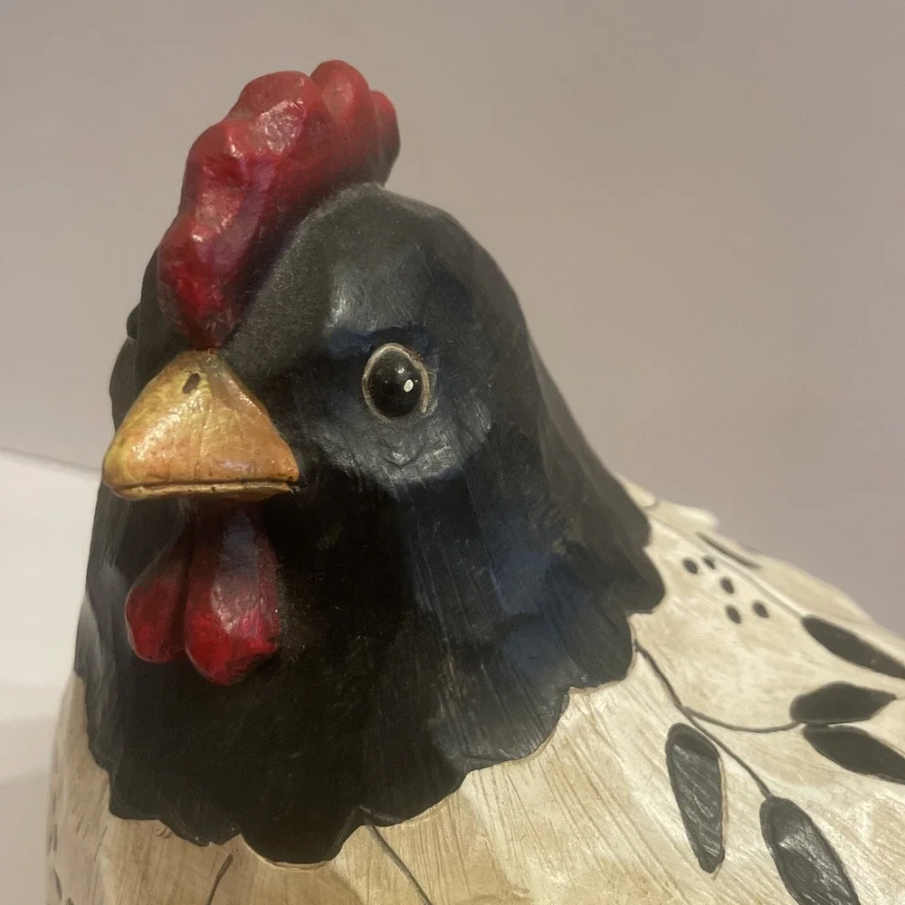 Large Decorative Round Black And White Chicken‎ Hen Great Details